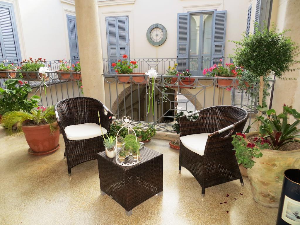 B&B Casa Cavalli Лучера Экстерьер фото
