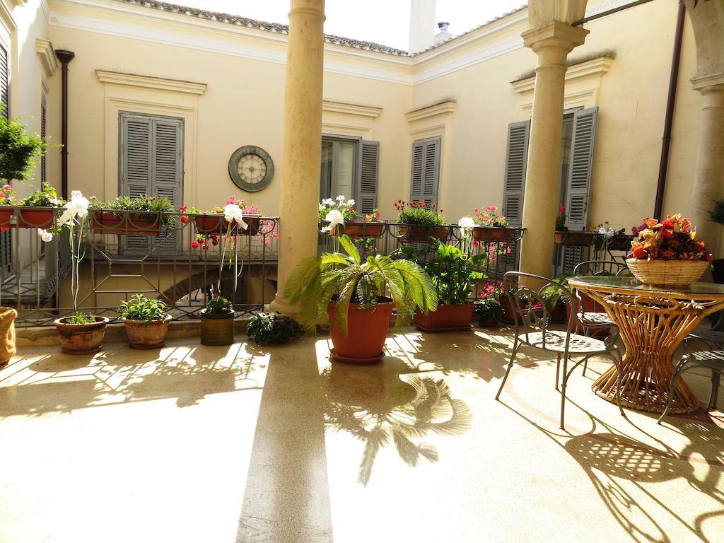 B&B Casa Cavalli Лучера Экстерьер фото