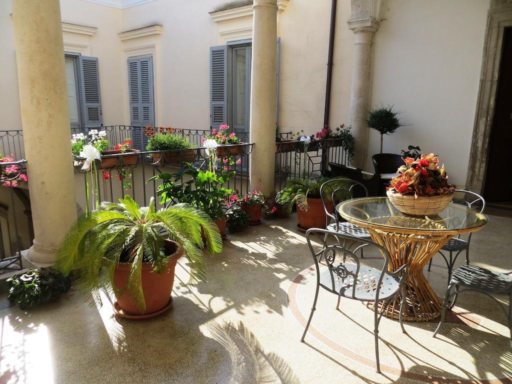 B&B Casa Cavalli Лучера Экстерьер фото